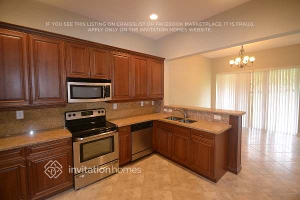 Building Photo - 6064 NW 118th Dr