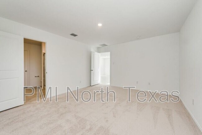 Building Photo - 1524 Clairborne Ct