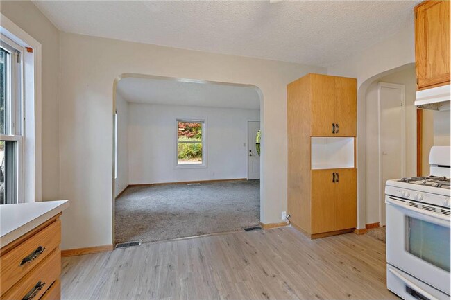 Building Photo - 4143 - Columbia Heights