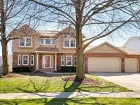 Building Photo - Stunning 5-Bedroom Home in Eagle Crest subdivision