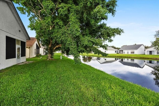 Building Photo - 5802 Parkview Point Dr