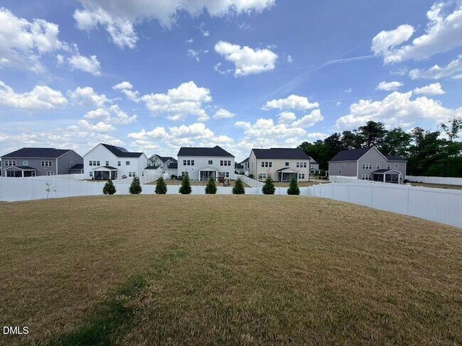 Building Photo - 513 Acerno Dr