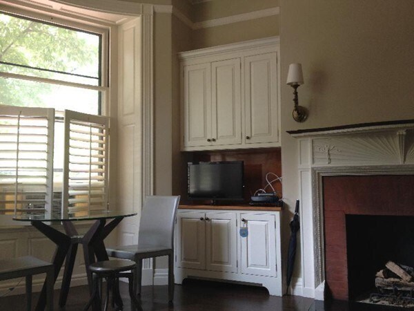 Building Photo - 170 Marlborough St