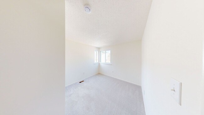 Building Photo - 7197 D Cimarron Ct