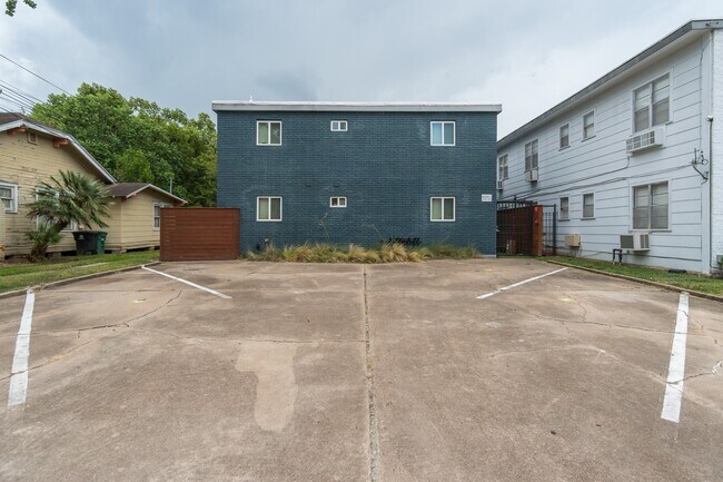 Building Photo - 2019 Huldy St