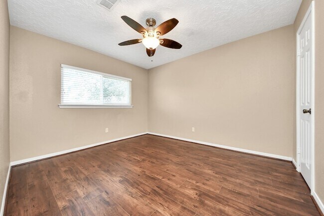 Building Photo - 3834 Carya Cir