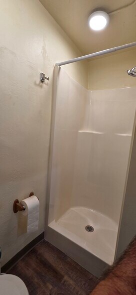 Building Photo - 335 N Main St