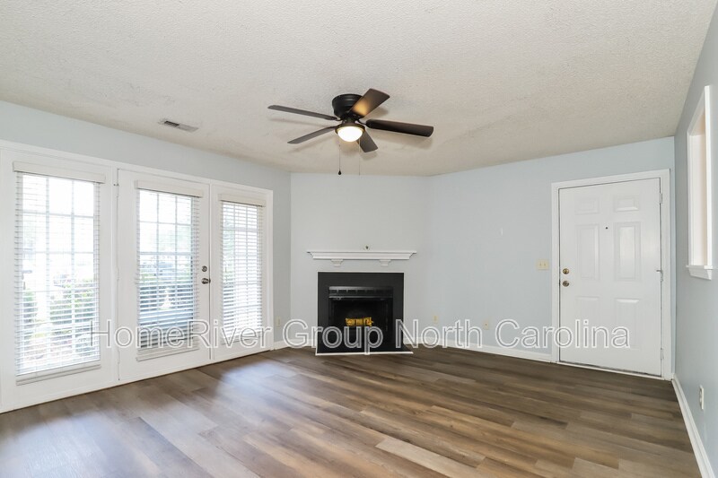 Building Photo - 802 Moultrie Ct
