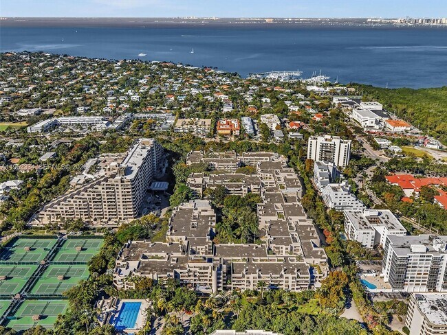 Building Photo - 101 Crandon Blvd