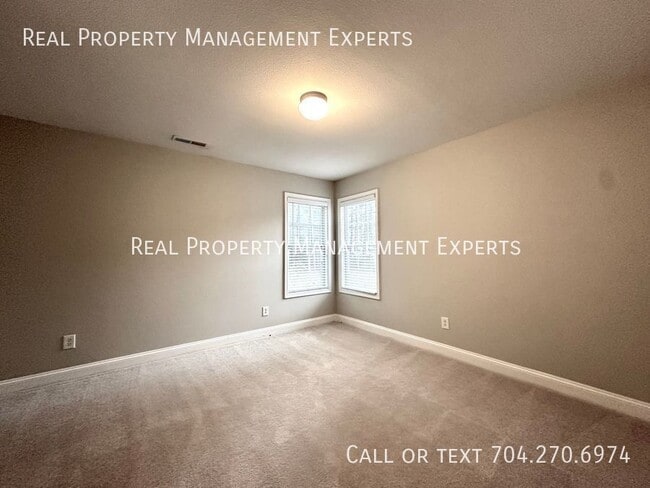 Building Photo - 9824 Coatbridge Dr