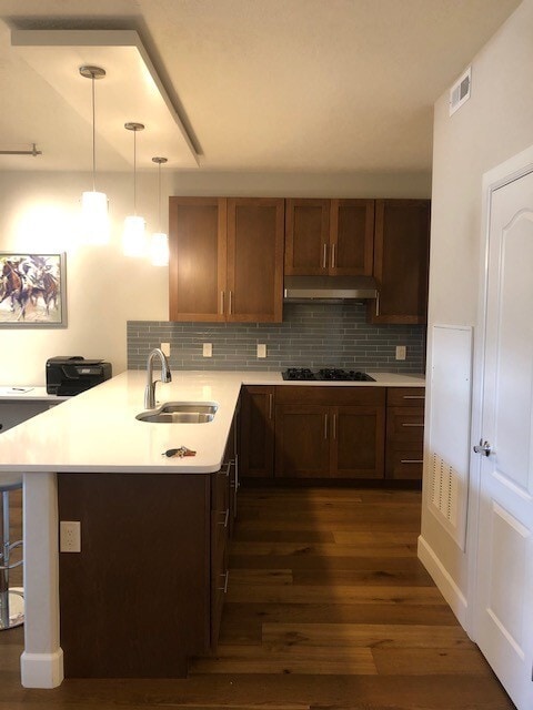 Building Photo - Stunning-Updated-Unfurnished Condo @ Hyde Park Place!