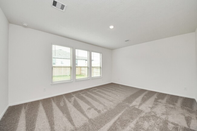 Building Photo - 18211 Hidden Dahlia Dr