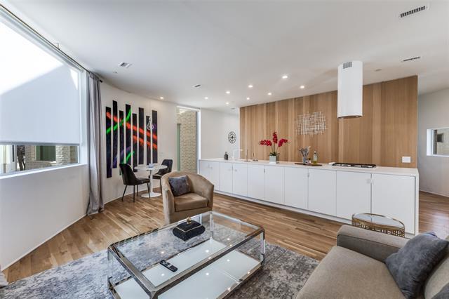 Building Photo - 308 Blackland Ct