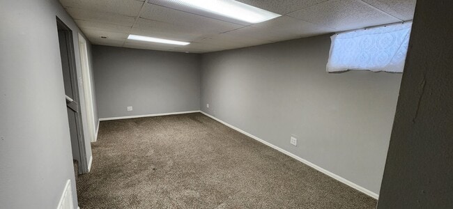 Building Photo - ALL PROSPECTIVE TENANTS MUST SUBMIT A $58 ...