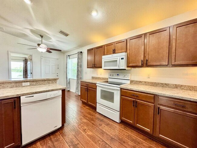 Building Photo - 11346 Southwind Lake Dr