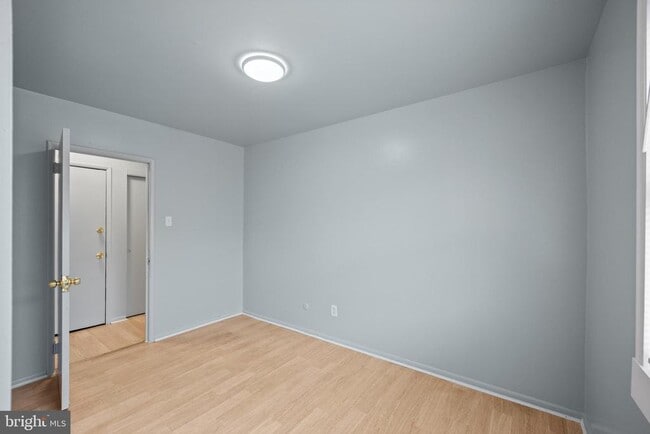 Building Photo - 7727 Langdon St