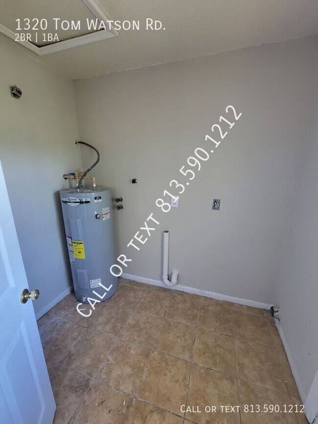 Building Photo - 1320 Tom Watson Rd