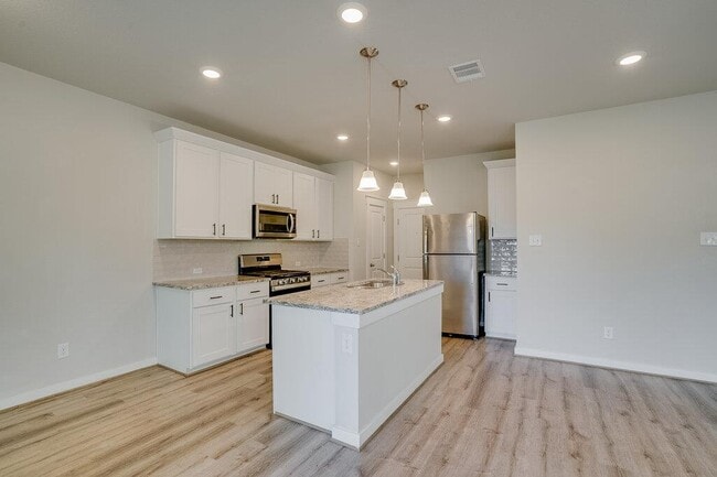 Building Photo - 505 Pearly Eye Dr