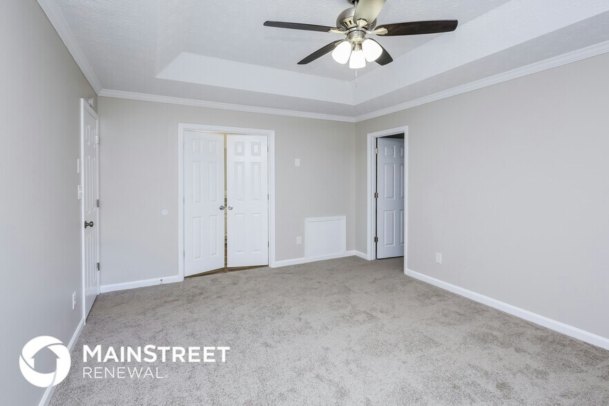 Building Photo - 6449 Laural Bend