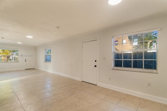 Building Photo - 1518 NW 65th St