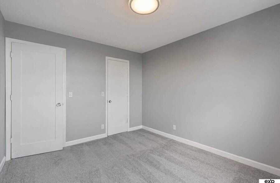 Building Photo - 12727 Woodcrest Plz
