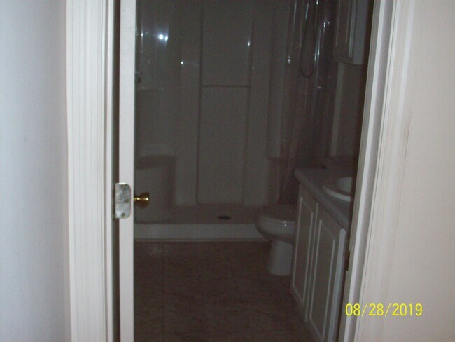 Building Photo - 211 Sandy Run