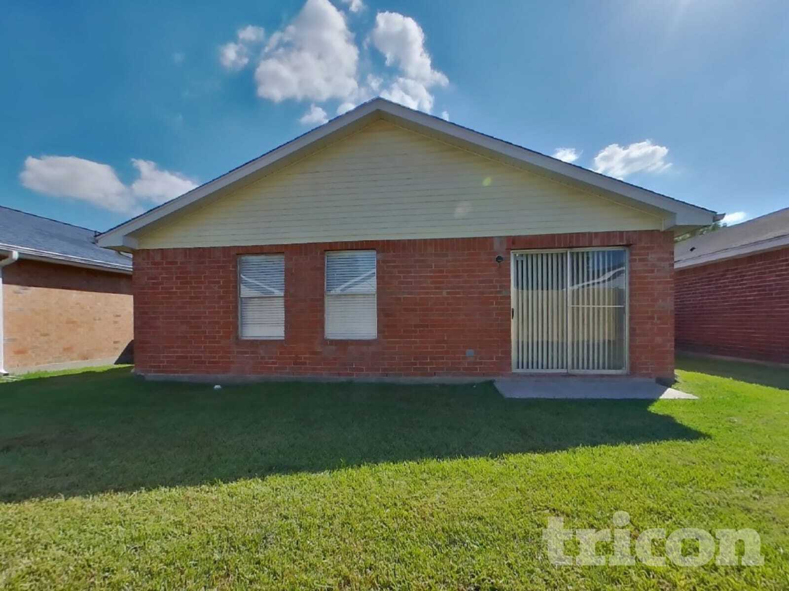 Building Photo - 3146 Boynton Dr