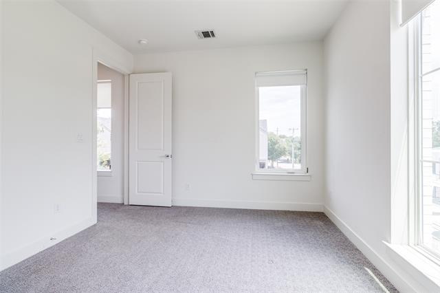 Building Photo - 5515 Bryan Pkwy