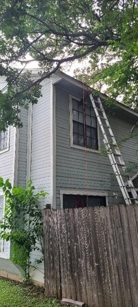 Building Photo - Two story apartment