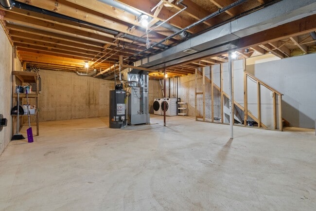Building Photo - 6155 Aerotech Dr