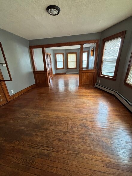 Building Photo - 33 Brooklawn St