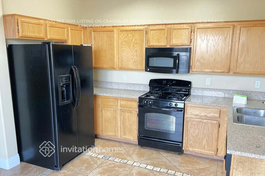 Building Photo - 2400 Boca River Dr