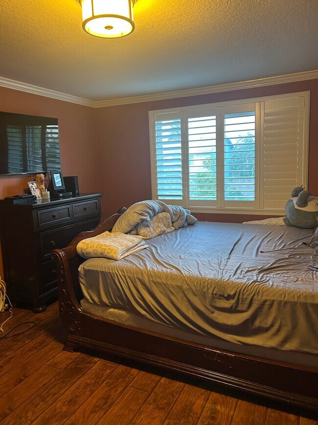 Building Photo - Spacious Home for Rent in Fountain Valley