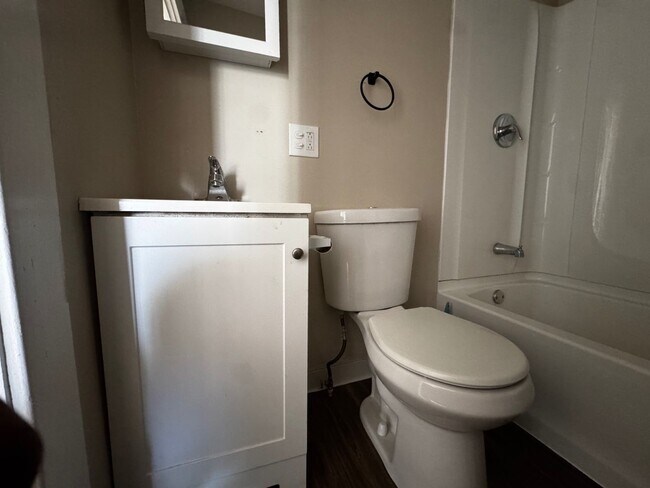 Building Photo - 4195 W 22nd St