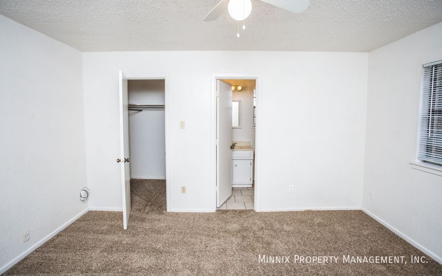 Building Photo - 2325 81st St