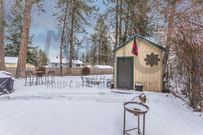 Building Photo - Charming Finch Arboretum Home