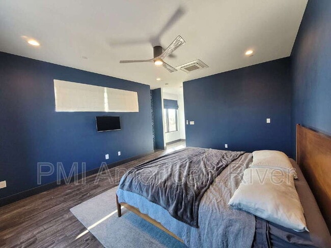 Building Photo - 2340 River Cats Aly