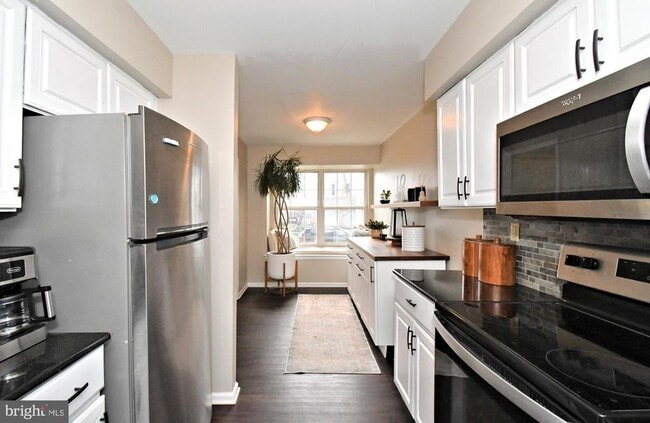 Building Photo - 1039 Greenes Way Cir