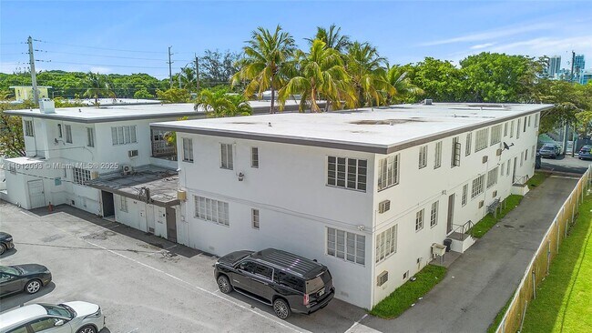 Building Photo - 301 86th St