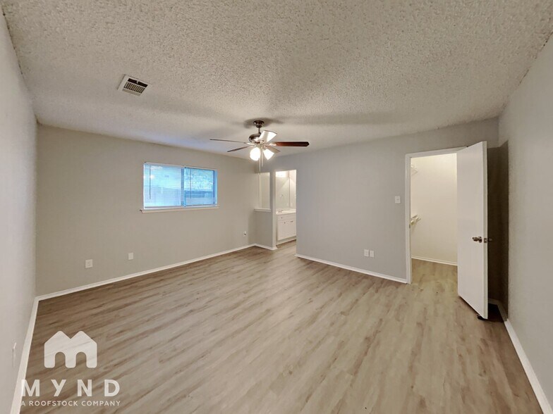 Building Photo - 6112 Birchhill Rd