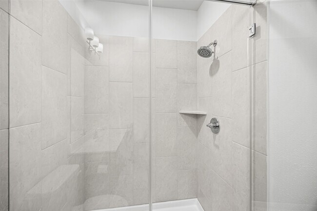 Building Photo - 29024 Red Lp Dr