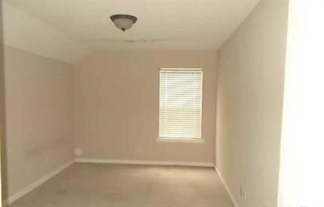 Building Photo - 2746 Virginia Woods Pl