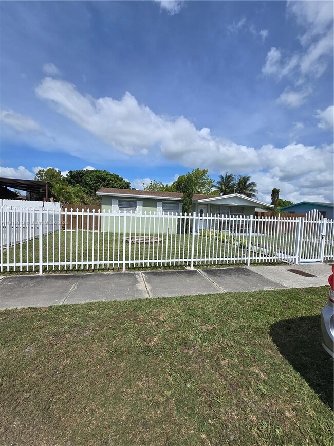 Primary Photo - 30228 SW 158th Pl