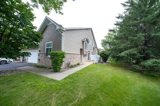 Building Photo - 17870 Cobblestone Way