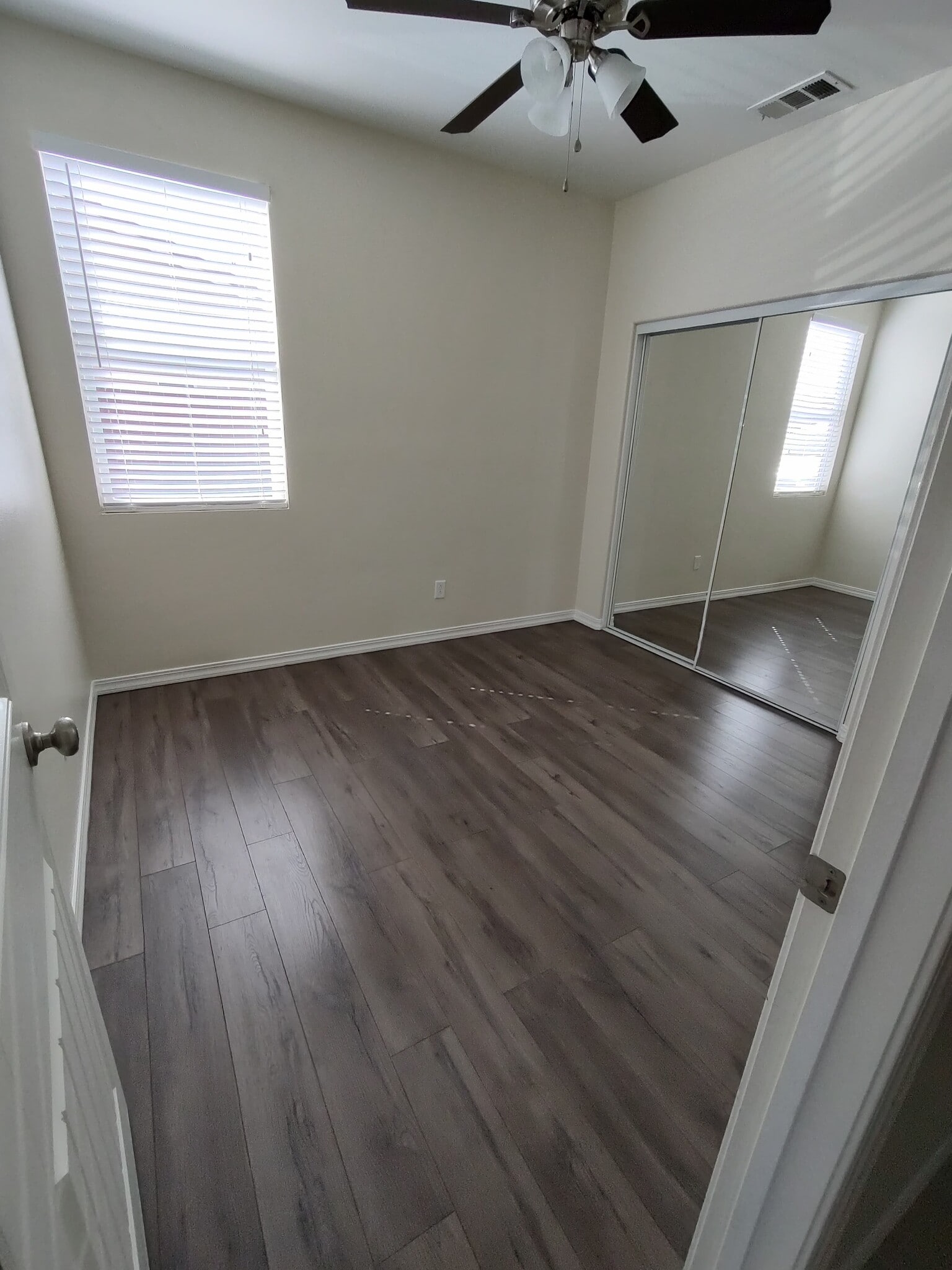 Building Photo - 5421 Carrotwood Ave