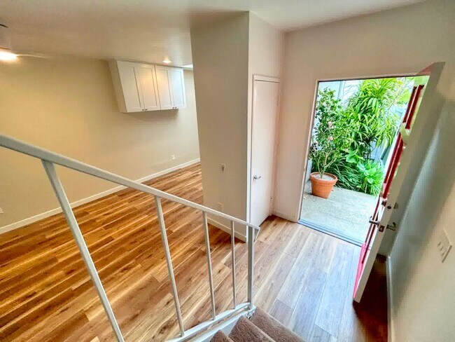 Building Photo - 33936 Alcazar Dr