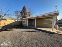 Building Photo - Charming 3-Bedroom Home with Fenced Yard &...