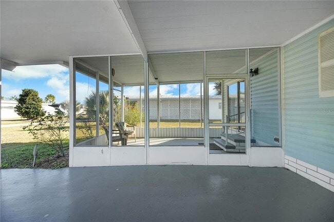 Building Photo - 5229 Hartford Ln