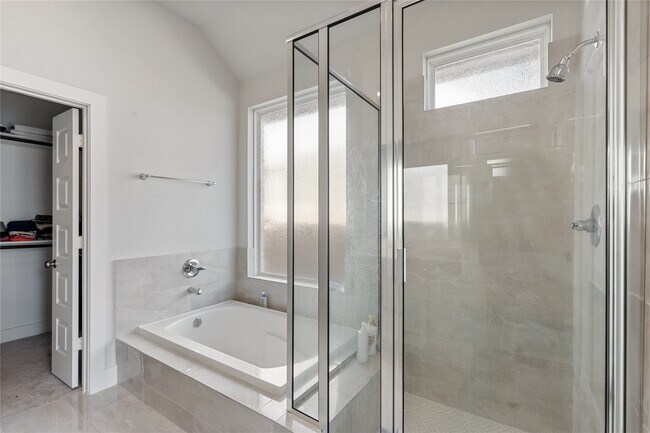 Building Photo - 17623 Azalea Clf Ct