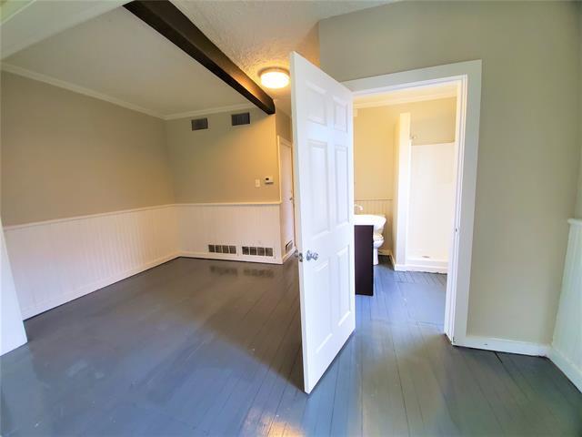 Building Photo - 2223 N Locust St